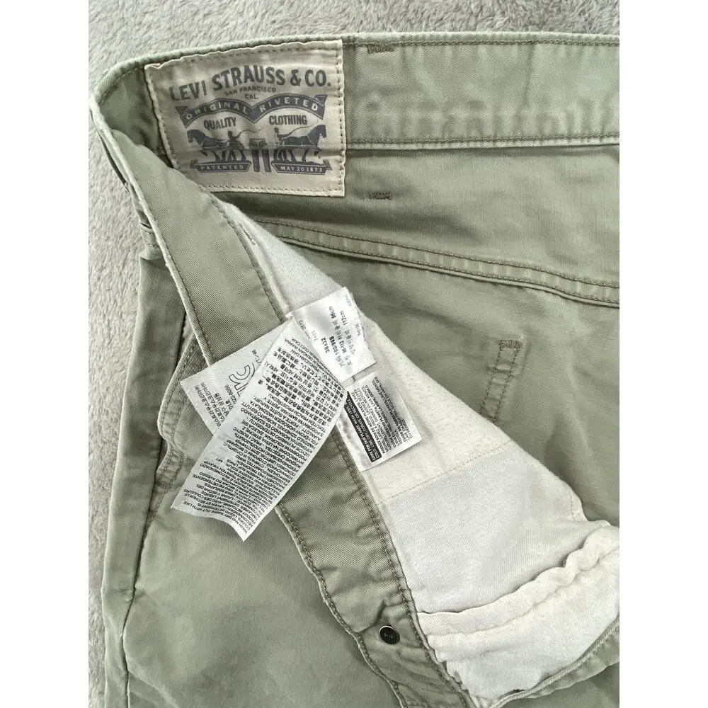 Levi’s Men’s Sage Green Chino Pants Straight Leg Casual Cotton 38x32